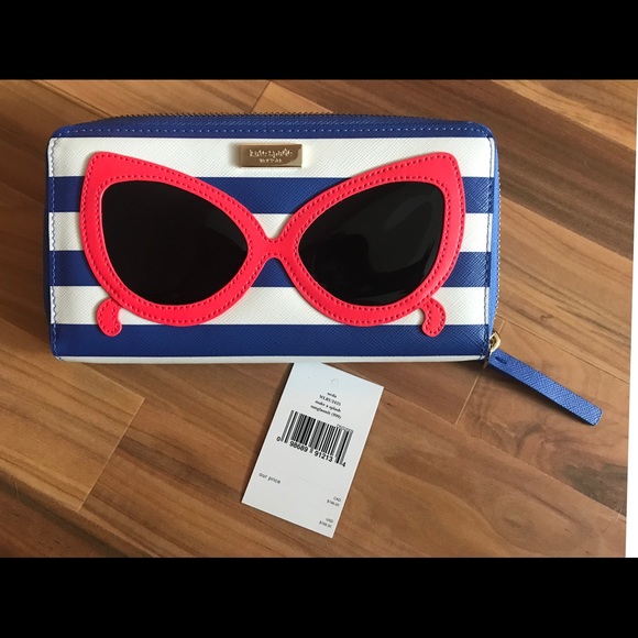 Kate Spade Sunglasses Wallet! 🕶️ - Picture 4 of 6